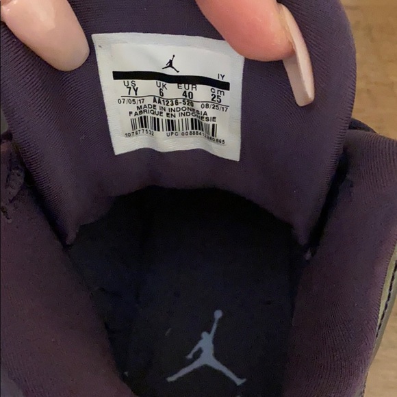 Air Jordan 13 Dark Raisin Size 7Y - Picture 6 of 7